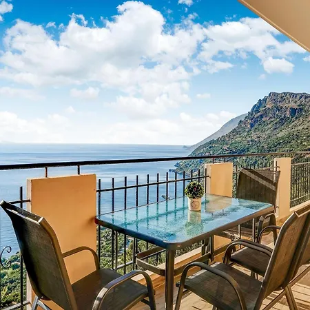 公寓 Seaview In Beautiful Setting West From Chania *