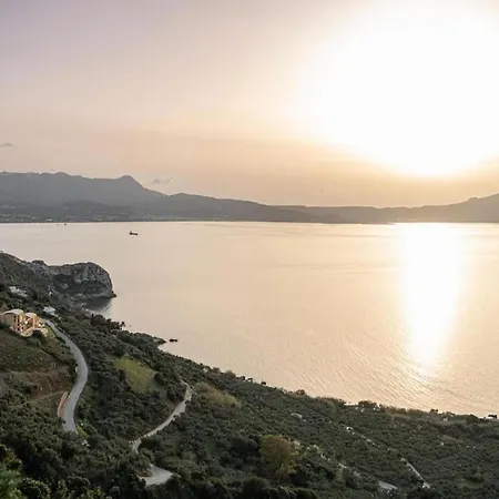 Seaview In Beautiful Setting West From Chania 公寓 Ravdhoúkha