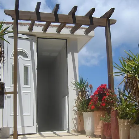 Seaview In Beautiful Setting West From Chania *