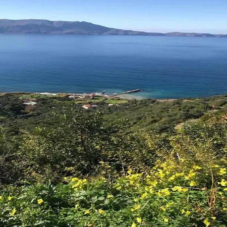 Seaview In Beautiful Setting West From Chania * Ravdhoúkha
