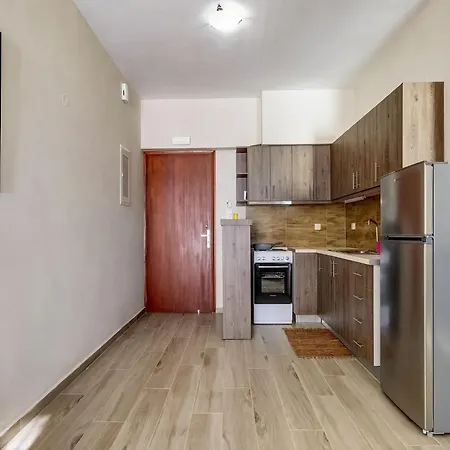 Apartment Seaview In Beautiful Setting West From Chania