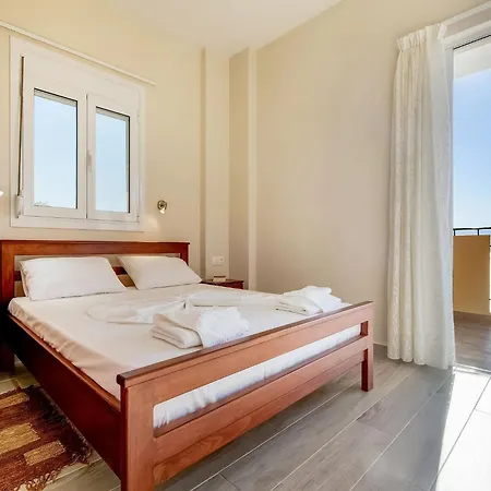 Seaview In Beautiful Setting West From Chania Apartment Ravdhoukha