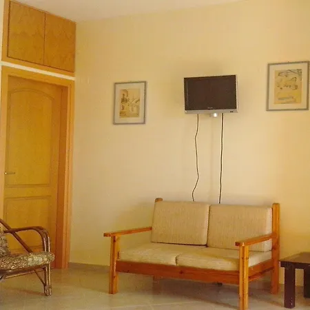 Apartment Seaview In Beautiful Setting West From Chania