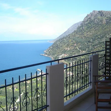 Seaview In Beautiful Setting West From Chania * Ravdhoúkha