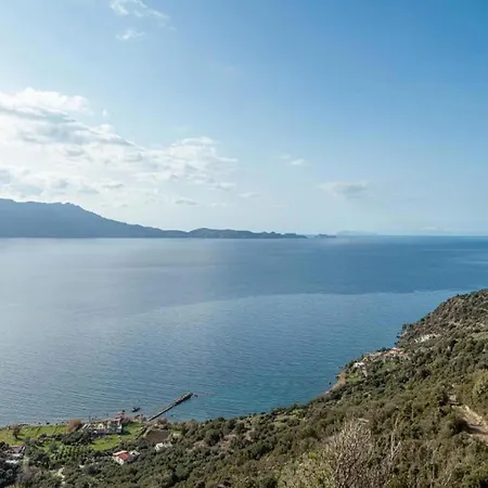 Seaview In Beautiful Setting West From Chania * Ravdhoúkha